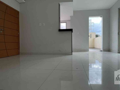 Apartamento com 2 quartos à venda no bairro Santa Terezinha, 60m²
