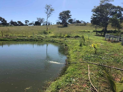 Chácara à venda no bairro Zona Rural, 144000m²