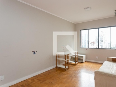 APARTAMENTO no 7º andar com 2 dormitórios