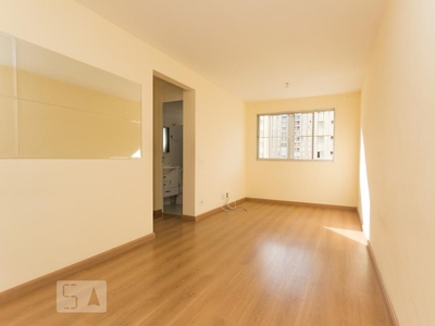 APARTAMENTO no 8º andar mobiliado com 2 dormitórios e 1 garagem