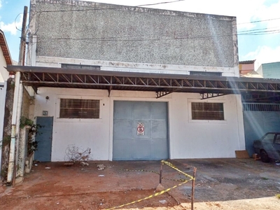 Barracão em Jardim das Bandeiras, Campinas/SP de 520m² à venda por R$ 990.000,00 ou para locação R$ 5.500,00/mes