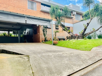 Casa em Colinas de São Fernando, Cotia/SP de 240m² 3 quartos à venda por R$ 1.094.000,00