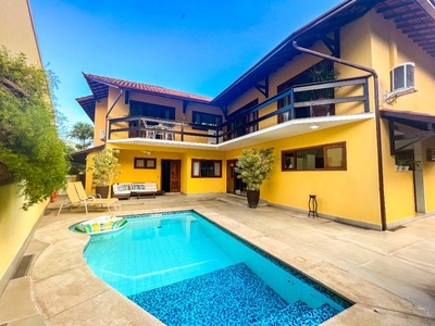 Casa em Itaipu, Niterói/RJ de 301m² 4 quartos à venda por R$ 1.449.000,00