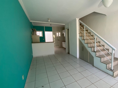 Casa em Jardim Caiçara, Cabo Frio/RJ de 66m² 3 quartos à venda por R$ 394.000,00
