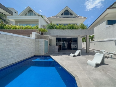 Casa em Vargem Grande, Rio de Janeiro/RJ de 320m² 4 quartos à venda por R$ 2.489.000,00