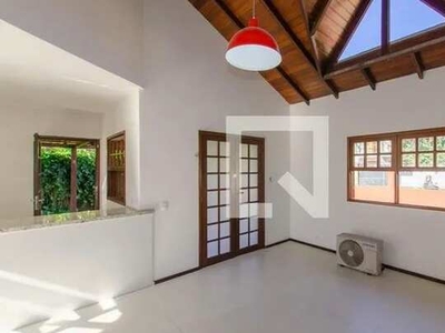 Casa para Aluguel - Rio Tavares, 3 Quartos, 110 m2
