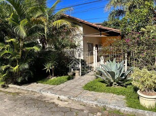 Casa em Itaipu, Niterói/RJ de 209m² 4 quartos à venda por R$ 909.000,00