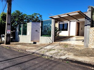 Casa em Jardim Vale do Sol, Apucarana/PR de 176m² 3 quartos à venda por R$ 597.000,00