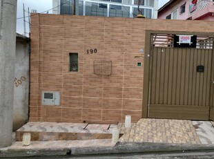 Sobrado em Jardim do Vale, Itaquaquecetuba/SP de 150m² 2 quartos à venda por R$ 189.000,00