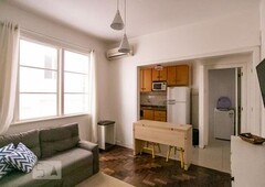 APARTAMENTO no 6º andar mobiliado com 1 dormitório