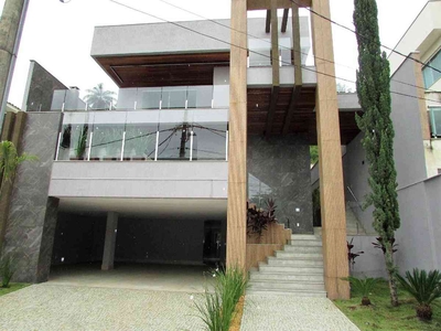 Casa em Condomínio com 4 quartos à venda no bairro Paquetá, 500m²