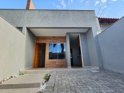 Casa em Jardim Belo Horizonte, Londrina/PR de 87m² 3 quartos à venda por R$ 386.777,00