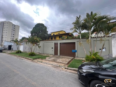 Casa em Conjunto Celso Machado, Belo Horizonte/MG de 10m² 3 quartos à venda por R$ 1.049.000,00