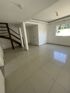 Casa em Serra Grande, Niterói/RJ de 107m² 3 quartos à venda por R$ 589.000,00