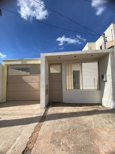 Casa em Serra Verde, Cláudio/MG de 10m² 3 quartos à venda por R$ 254.000,00