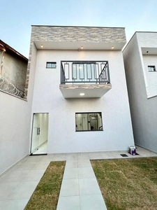 Sobrado com 2 quartos à venda, 90.0m²