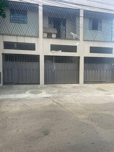 Sobrado com 4 quartos à venda, 300.0m²