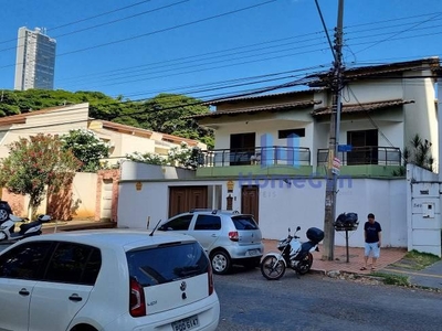 Sobrado com 4 quartos à venda, 435.0m²