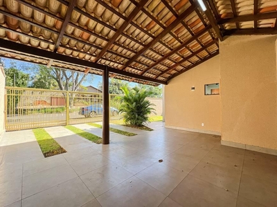 Sobrado com 4 quartos à venda, 440.0m²