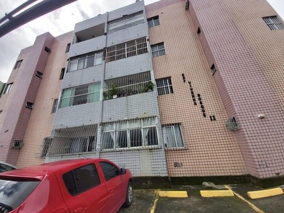 Apartamento para venda possui 90 metros quadrados com 3 quartos em Serraria - Maceió - AL