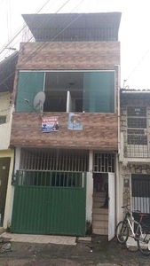 Casa com 6 dormitórios à venda, 168 m² por R$ 261.000,00 - Jacintinho - Maceió/AL