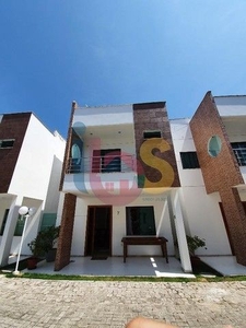 Duplex em Condomínio Diamonds próximo à praia