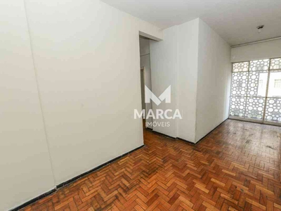 Apartamento com 2 quartos para alugar no bairro Centro, 95m²