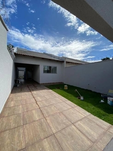 Casa com 2 quartos à venda, 85.0m²