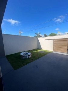 Casa com 3 quartos à venda, 112.0m²