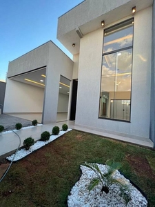 Casa com 3 quartos à venda, 139.0m²