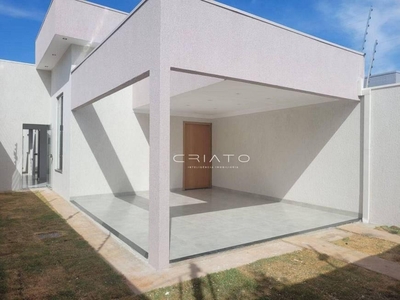 Casa com 3 quartos à venda, 160.0m²