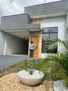 Casa com 3 quartos à venda, 220.0m²