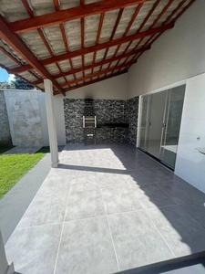 Casa com 3 quartos à venda, 227.0m²