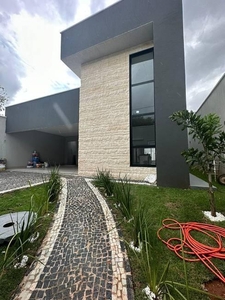 Casa com 3 quartos à venda, 377.0m²