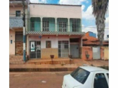 Casa com 5 quartos à venda, 360.0m²