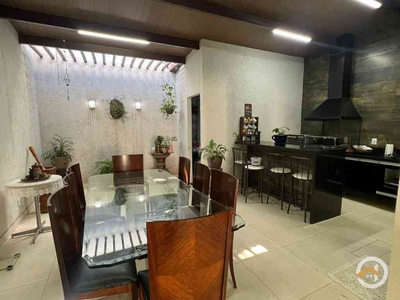 Casa em Condomínio com 4 quartos à venda no bairro Jardim Europa, 153m²