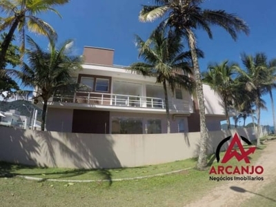 Casa pé na areia á venda em condomínio fechado