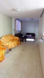 Cobertura com 3 quartos à venda, 220.0m²