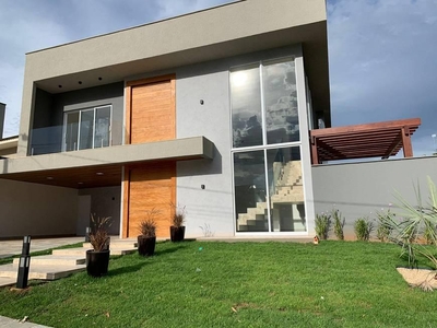 Cond. horizontal casa com 4 quartos à venda, 488.0m²