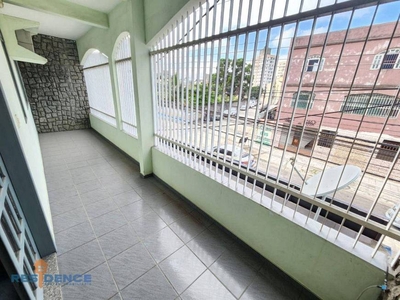 Casa de Condomínio com 2 Quartos e 2 banheiros para Alugar, 200 m² por R$ 2.500/Mês