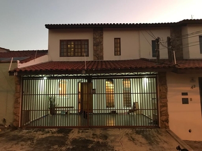 Casa em São Luiz, Itu/SP de 200m² 3 quartos à venda por R$ 469.000,00