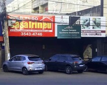 Avenida em frente ao superbom e drogacenter