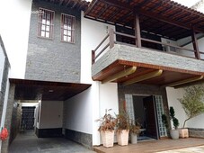 Casa com 4 dormitórios sendo 3 suites para alugar, 200 m² por R$ 5.000/mês - Luz - Nova Ig