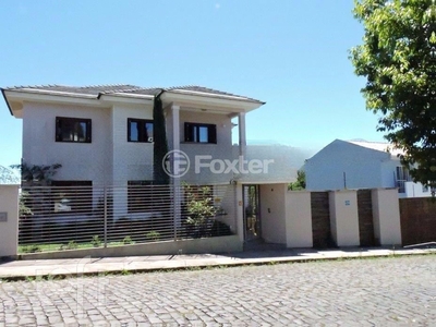 Casa 7 dorms à venda Rua Léo Guerra, Nossa Senhora da Saúde - Caxias do Sul