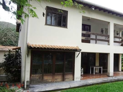 Casa com 4 Quartos à venda - Itaipava - Petrópolis/RJ