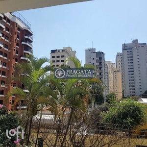 Apartamento à venda em Campo Belo com 220 m², 4 quartos, 2 suítes, 3 vagas