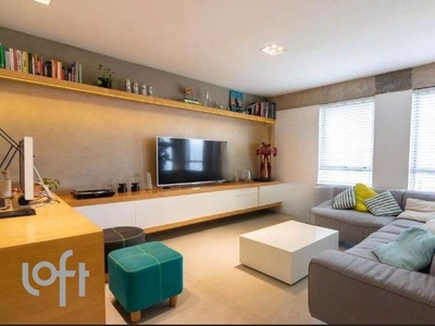 Apartamento à venda em Santo Amaro com 96 m², 1 quarto, 1 vaga