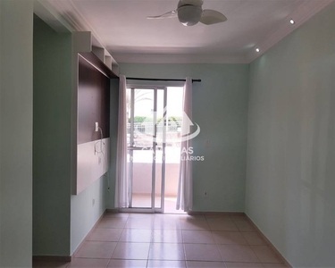 Apartamento com 3 Quartos e 2 banheiros à Venda, 61 m² por R$ 390.000