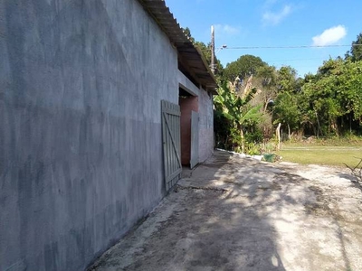 Casa com 2 Quartos e 1 banheiro à Venda, 100 m² por R$ 270.000