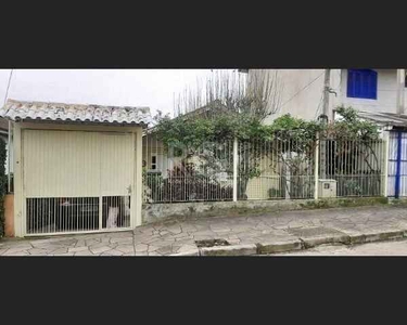 ![CDATA[Casa para Venda - 145m², 3 dormitórios, 4 vagas - Vila Nova]]